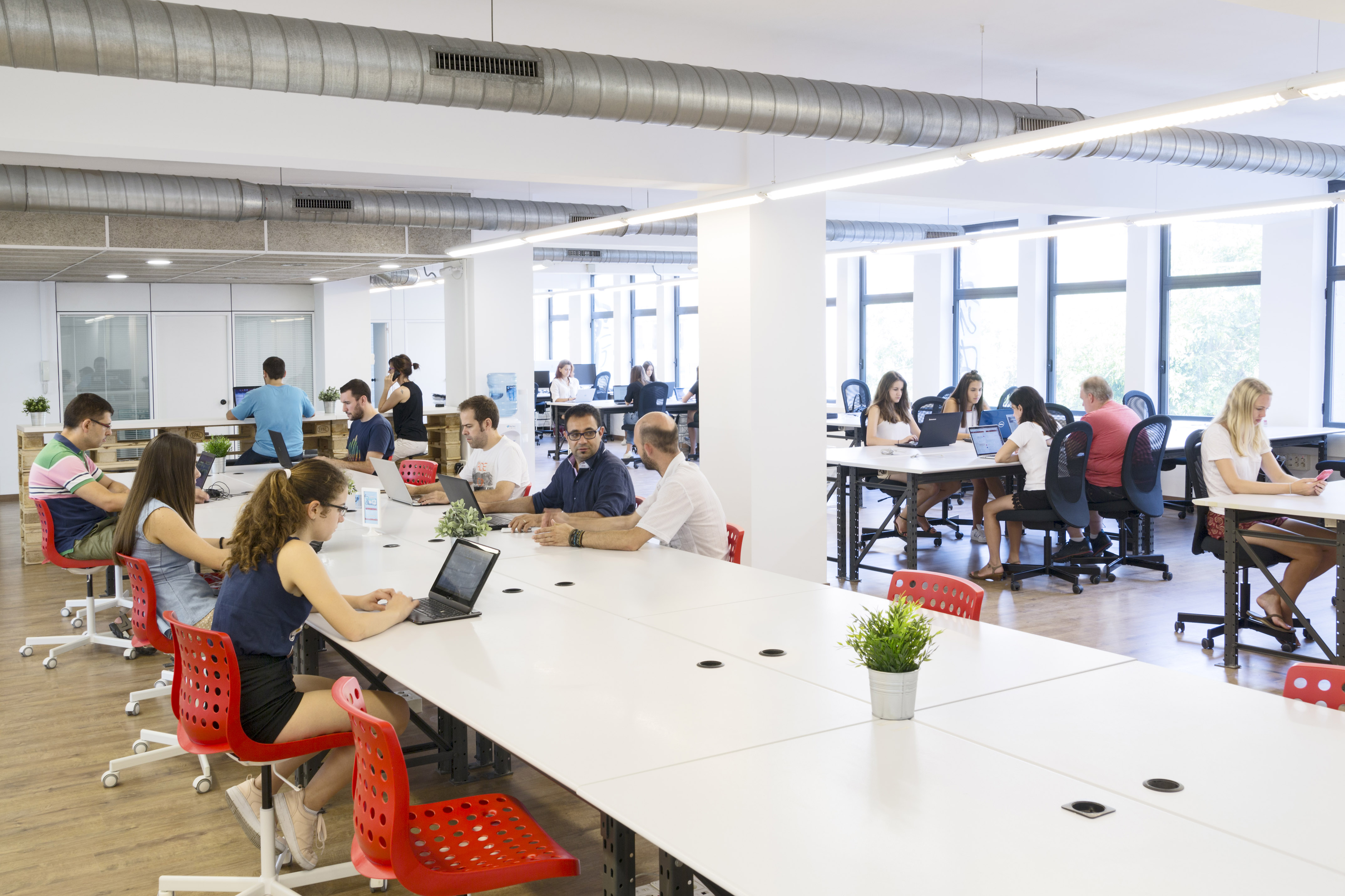 Mesas de coworking en Barcelona